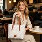 👜 PROMO LIMITÉE 55% DE RÉDUCTION ! 👒💃 Sac Fourre-Tout Élégant en Dentelle Blanche – Grand Compartiment, Bretelles Réglables 🔐